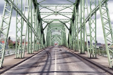 Elizabeth Köprüsü arasında Macaristan ve Slovakya