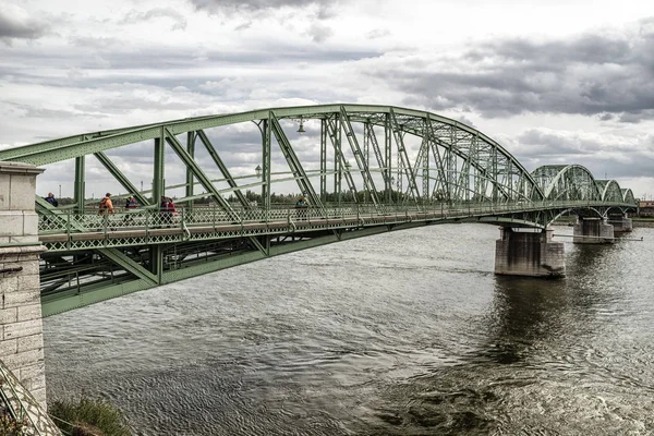 Most Elżbiety między Węgier i Słowacji — Zdjęcie stockowe