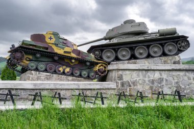 Slovakya 'nın Svidnik kentinde 2. Dünya Savaşı tank anıtı