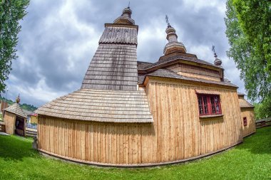 Ahşap kilise Köyü Ladomirova, Slovakya
