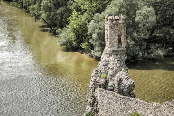 Wieży w zamek Devin, Słowacja — Zdjęcie stockowe