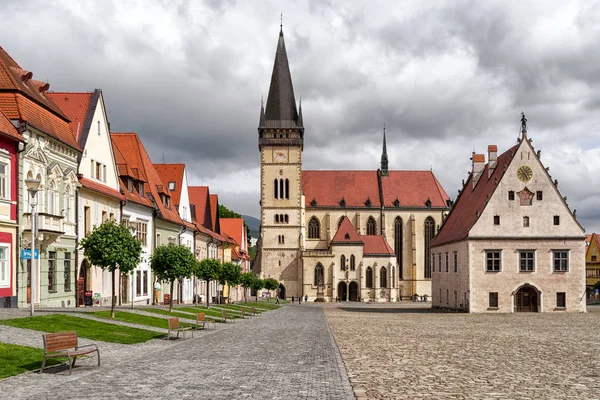 Historische plein in Unesco stad Bardejov, Slowakije — Stockfoto