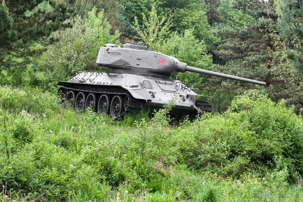 Sovjetiska stridsvagnen t-34 från andra världskriget, Slovakien — Stockfoto