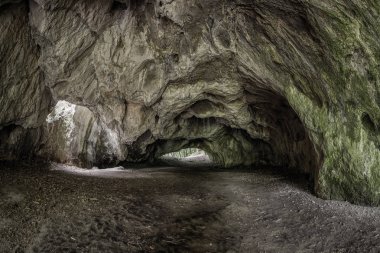 Şeytan'ın fırını, Slovakya olarak adlandırılan mağara