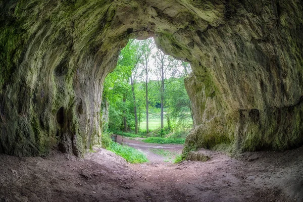 Caverna chamada fornalha do Diabo, Eslováquia — Fotografia de Stock