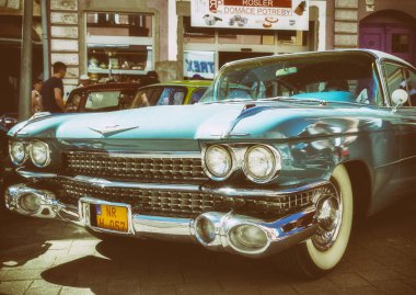 Kıdemli araba Sergisi 