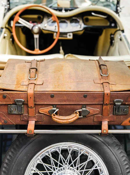 Voiture vétéran - cabriolet — Photo