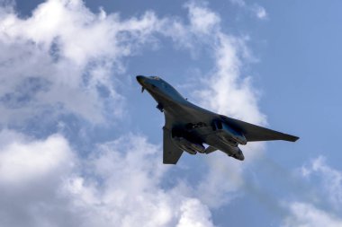 Bombacı B-1 kemik Lancer
