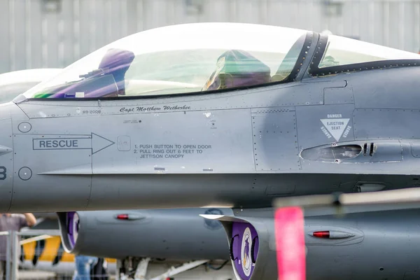 F-16 Şahin kokpit — Stok fotoğraf