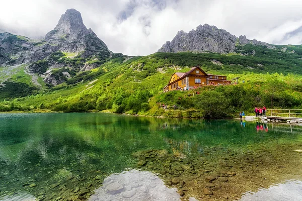 Berg vakantiehuis in de Hoge Tatra, Slowakije — Stockfoto