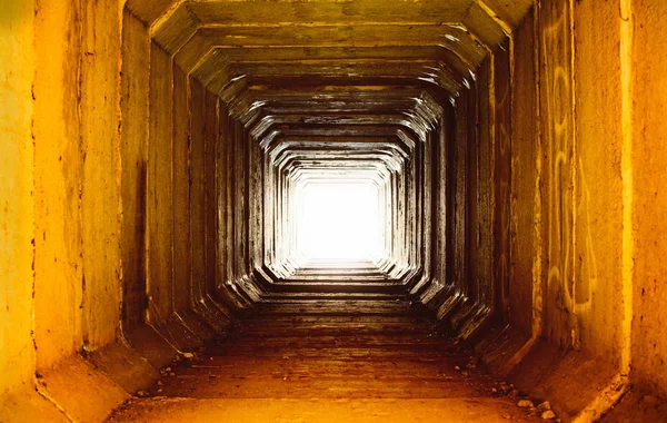 Lumière au bout du tunnel — Photo