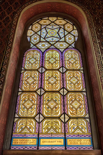 Glasmalerei in der spanischen Synagoge in Prag, Tschechische Republik — Stockfoto