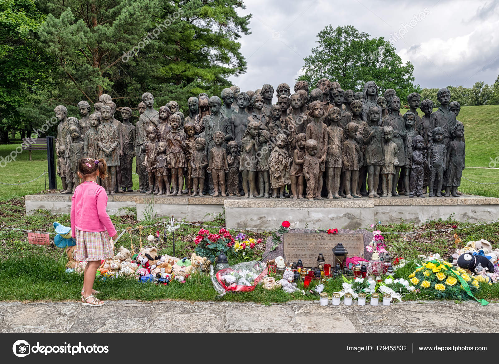 Мемориал в Лидице детям жертвам войны