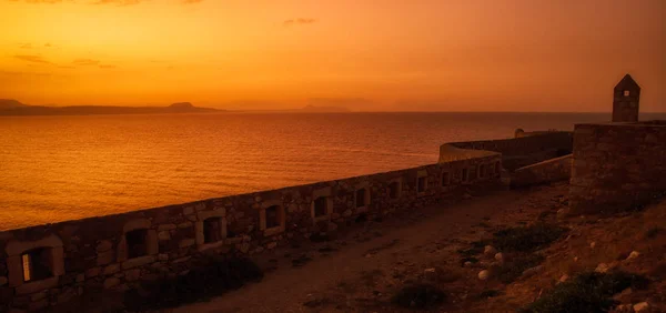 Krásný Barevný Západ Slunce Moře Krétské Fortezza Rethymno Řecko — Stock fotografie