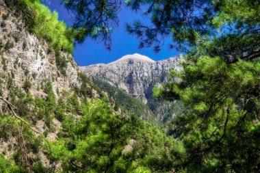 Ak Dağlar Crete Adası
