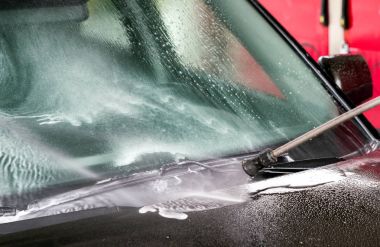 Yüksek basınçlı su cleanin araba