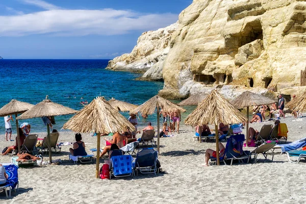 Matala beach na Krétě, Řecko — Stock fotografie