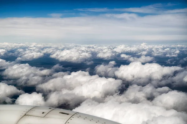 Uçak penceresinden görüntüle — Stok fotoğraf