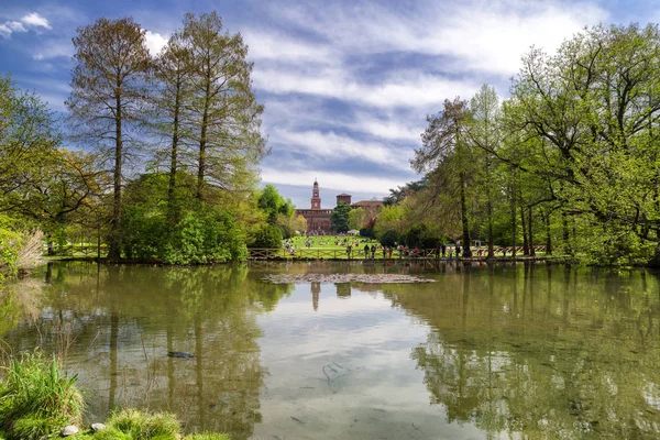 Parco Sempione in Milaan, Italië — Stockfoto