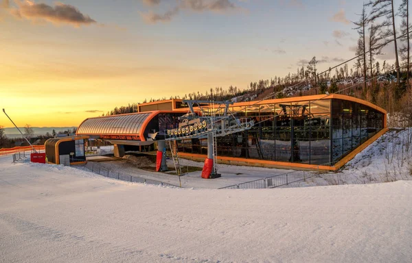 Moderne Seilbahn in der Hohen Tatra, Slowakei — Stockfoto