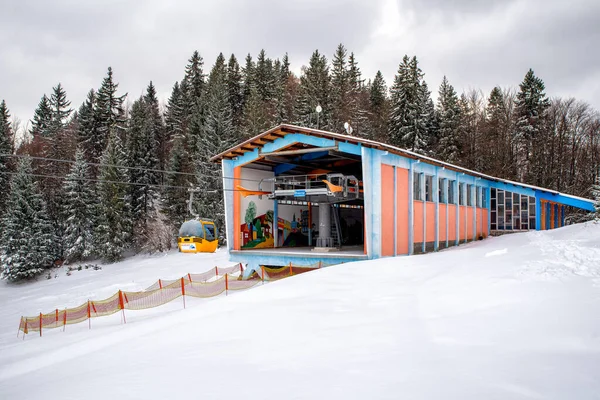 Ruzomberok Slovakia February Cabins Ofropeway Station Cableway Resort Malino Brdo — Zdjęcie stockowe