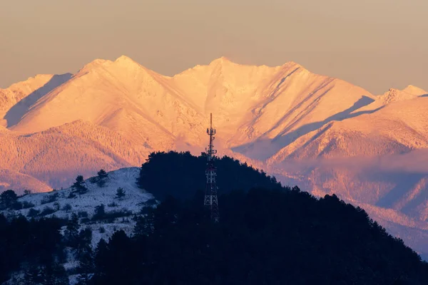 Pics Lumineux Enneigés Soirée Dans Les Montagnes Tatras Ouest Slovaquie — Photo