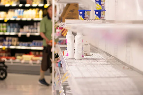Primer Plano Los Detergentes Polvo Están Agotados Escasez Existencias Supermercado —  Fotos de Stock