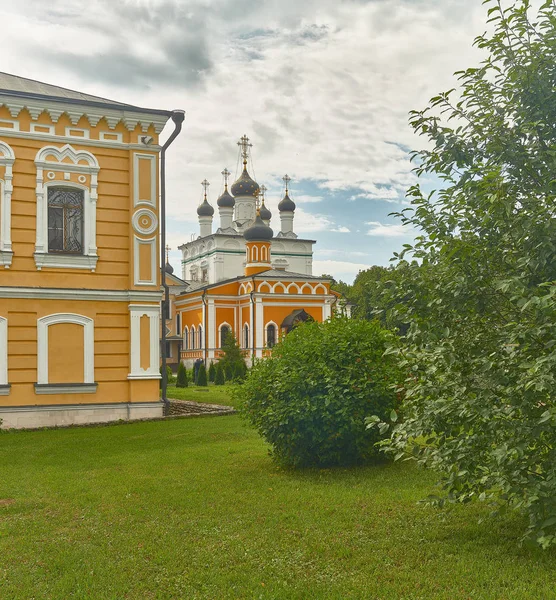 Kyrkan Moscow region, Ryssland. — Stockfoto