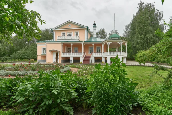 La casa-Museo de Sergey Yesenin . Imagen de archivo