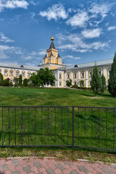 Николаево-Угрешский монастырь, Московская область, Россия . — стоковое фото