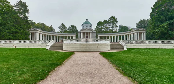 Het staat Museum landgoed Arkhangelskoye, Rusland. — Stockfoto