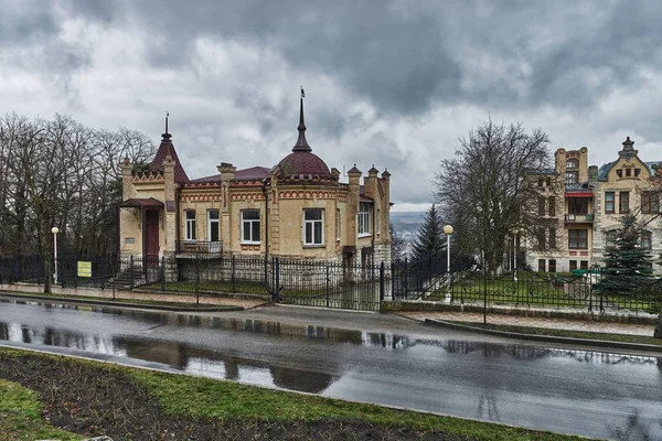 Attracties van het resort stad van Pjatigorsk, kraj Stavropol, Ru — Stockfoto