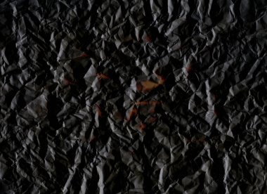 siyah buruşuk kağıt