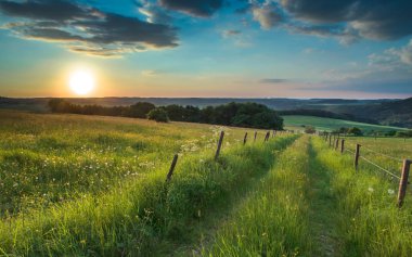gün batımı iz panorama