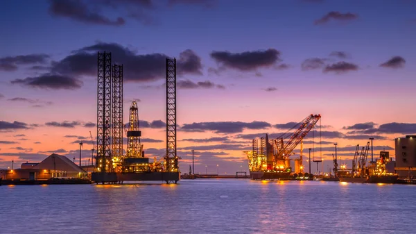 Oil drilling rig construction site — Stock Photo, Image