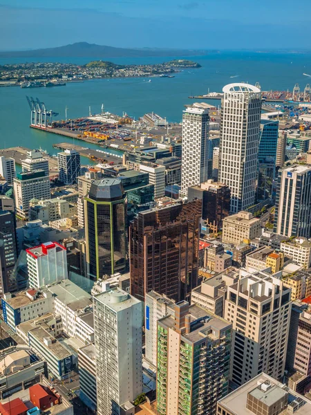 Luchtfoto uitzicht over centrum van Auckland — Stockfoto