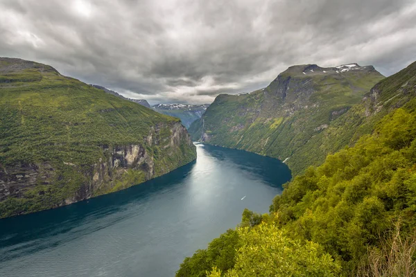 Açısından bakıldığında görülen Geirangerfjord