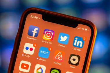 Sosyal medya app simgeleri modern yeni smartphone cep telefonu ile