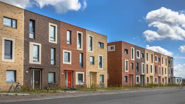 Modern Social Housing Blue Sky Terra Colors Containing Modest Family — Foto Stock