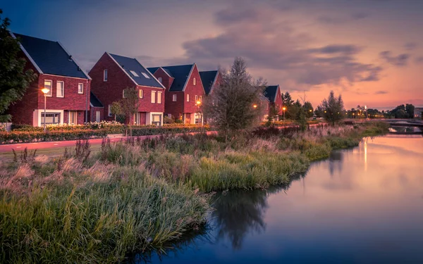 Long Exposure Night Shot Street Modern Ecological Middle Class Family — Stock Photo, Image