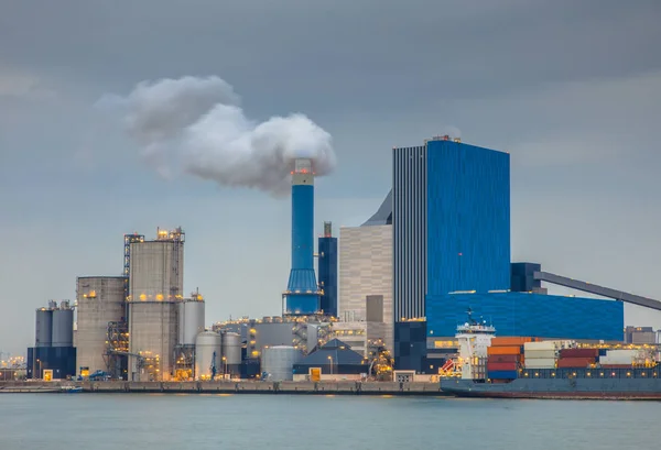 Coal powered power plant — Stock Photo, Image