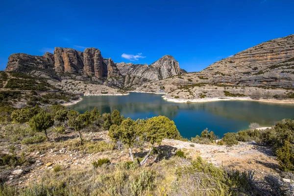 Veduta delle scogliere del bacino del Vadiello — Foto Stock