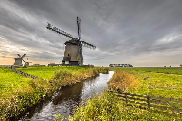 Traditional wooden windmill canal — Stock Photo, Image