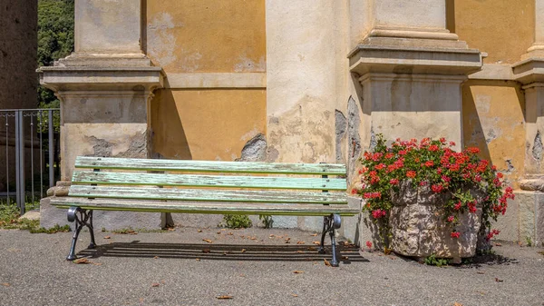 Weathered Bench Flowers Front Church Small Village Corsica — Stock Photo, Image