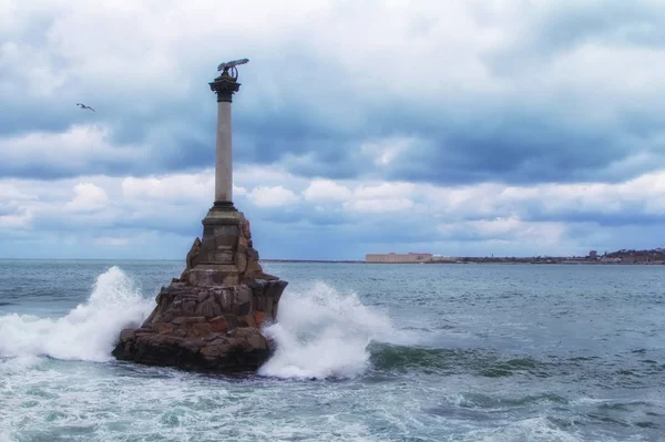 Monumento a los barcos hundidos. Símbolo de Sebastopol — Foto de Stock