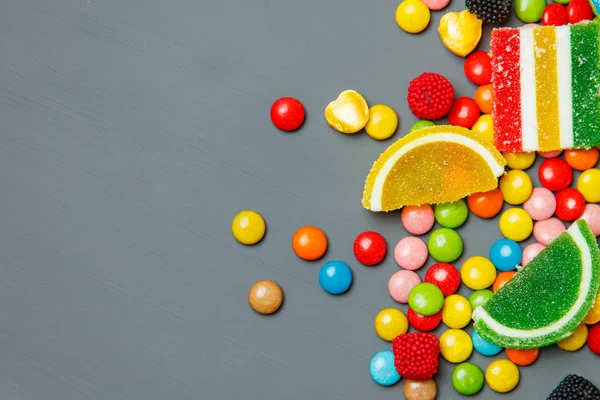 Bonbon de frutas coloridas mezcladas de cerca —  Fotos de Stock