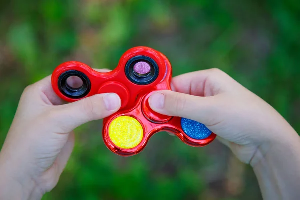 Popular red plastic finger spinner