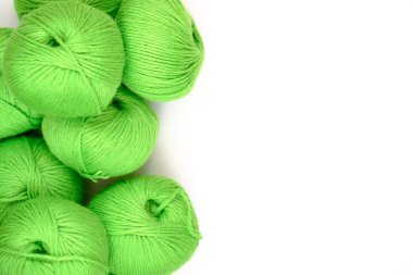 Yün Örgü Kapatma İçin Yeşil Skein İplik Yığını