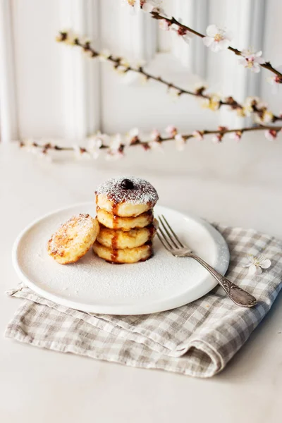 Breakfast Morning Cottage Cheese Pancakes Jam White Plate Russian Ukrainian — Stock Photo, Image