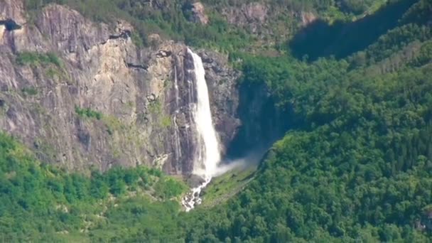 Largest plain waterfall — Stock video